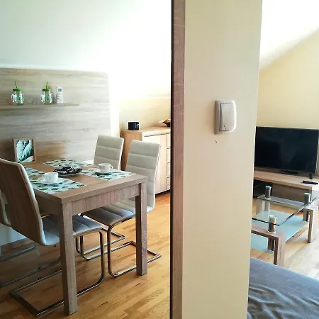 Apartmorze Fregata アパート